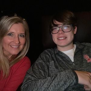 Meet your Posher, Carrie